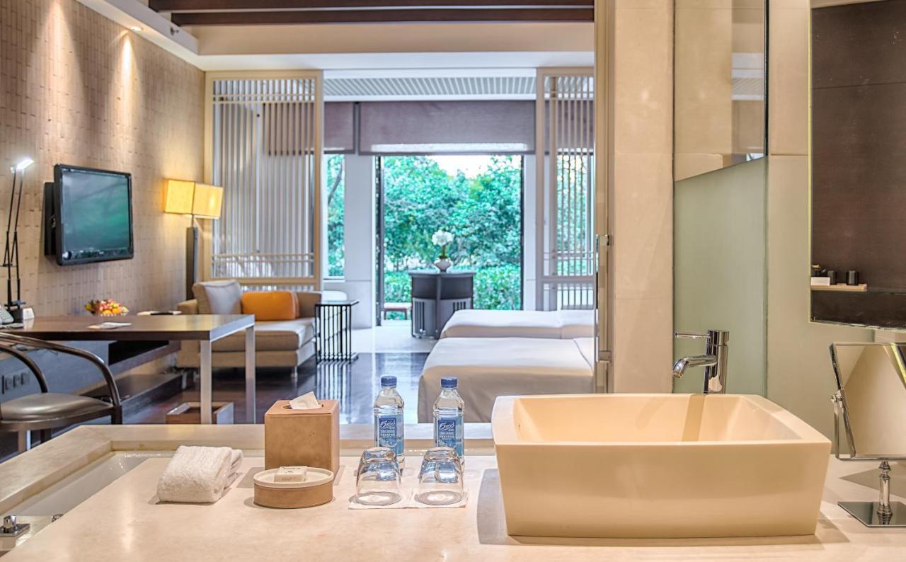 Twin Room Courtyard Garden View